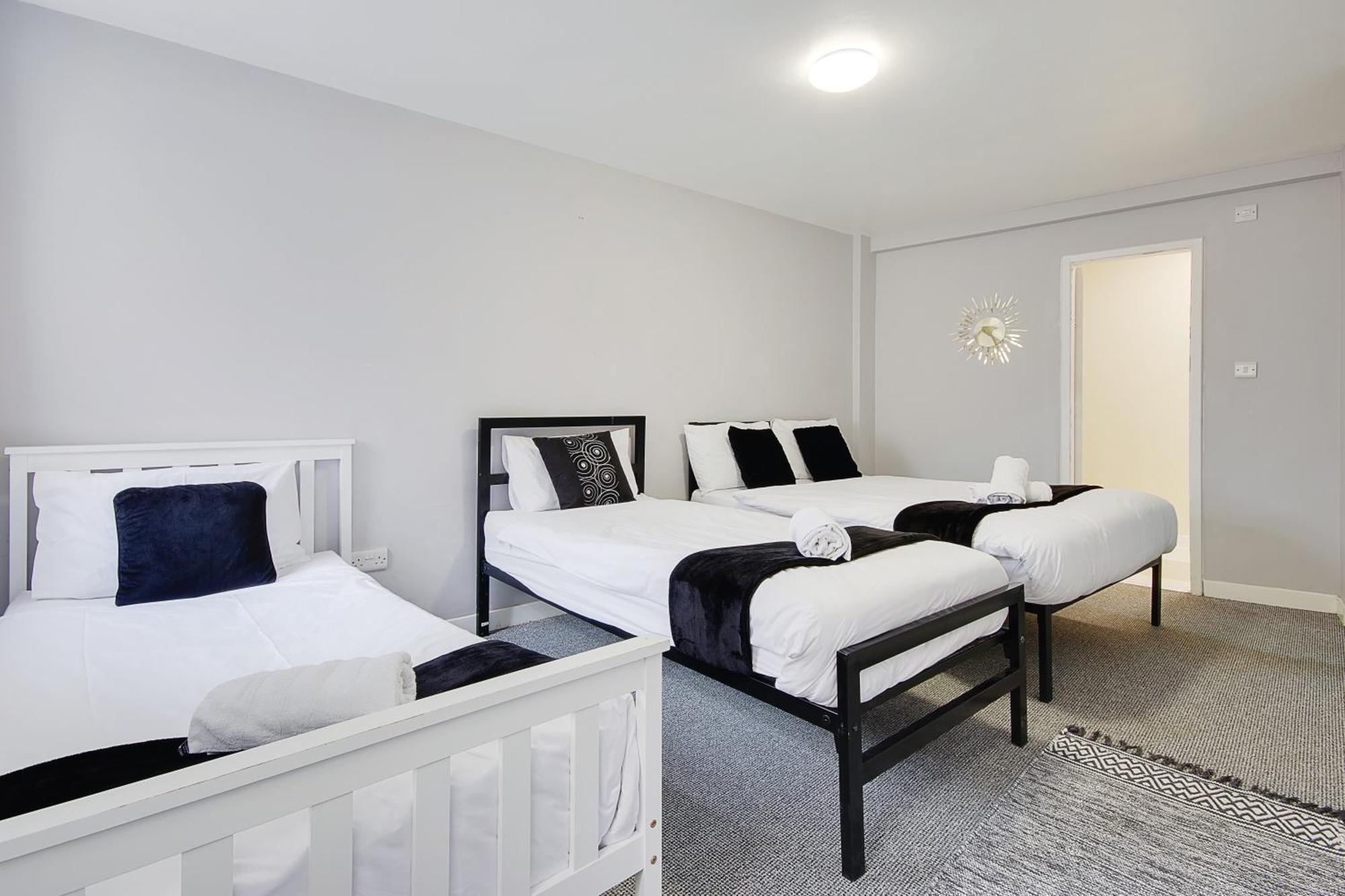 Azure Beach Hotel Bournemouth Exterior photo